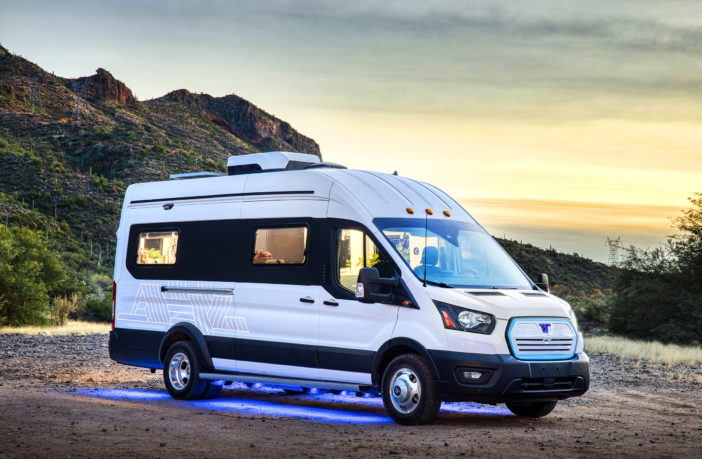 Winnebago unveils all-electric e-RV motorhome concept - Electric ...